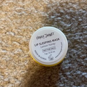 lip sleeping mask